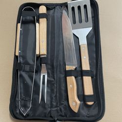 New BBQ Grill Set With Bag