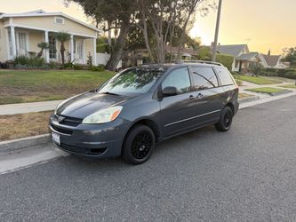2004 Toyota Sienna