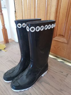 Killer Rain Boots- never used- Size 10