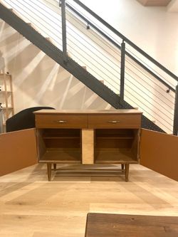 MCM Dresser Mid-Century Modern Walnut Credenza / Sideboard