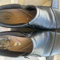 Women’s Clark’s Shoes Size 9.5