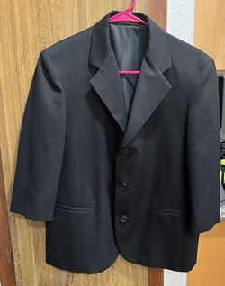 Like New 12 And 16 Husky Black Jackets BOYS  SALE $13 Each 🎈