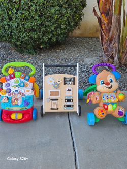 Baby walking toy