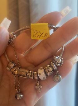 Pandora Original Color Silver ( Plata)   Cada Dije Cuesta Mas De $50