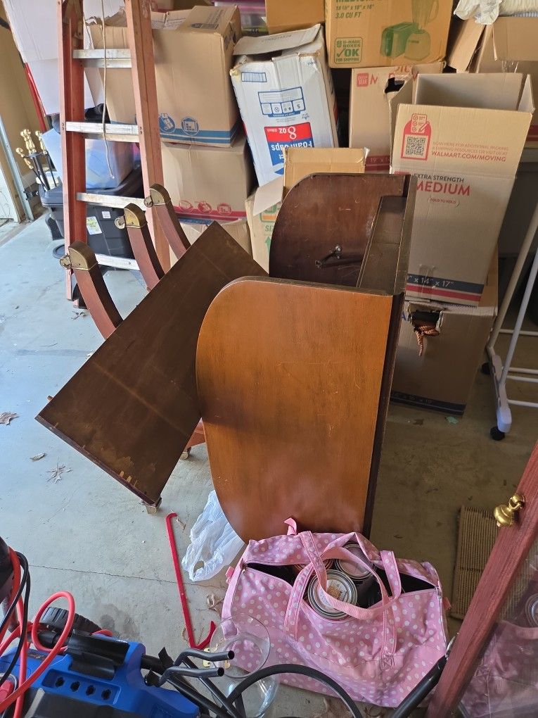 Duncan Fye Antique Table Good For Antique Dealers.