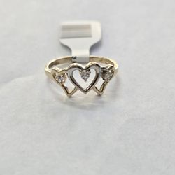 14kt Gold CZ Stone Heart Ring
