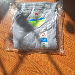 BNWT STILL IN PACKAGE! Hanes Grey Jogger Sweatpants