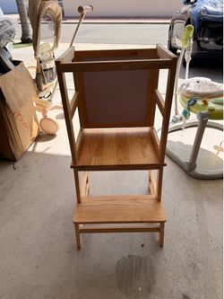 Toddler kitchen tower