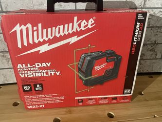 Milwaukee Green 100 ft. Cross Line and Plumb Points Rechargeable Laser Level with REDLITHIUM Lithium-Ion USB Battery and Charger.