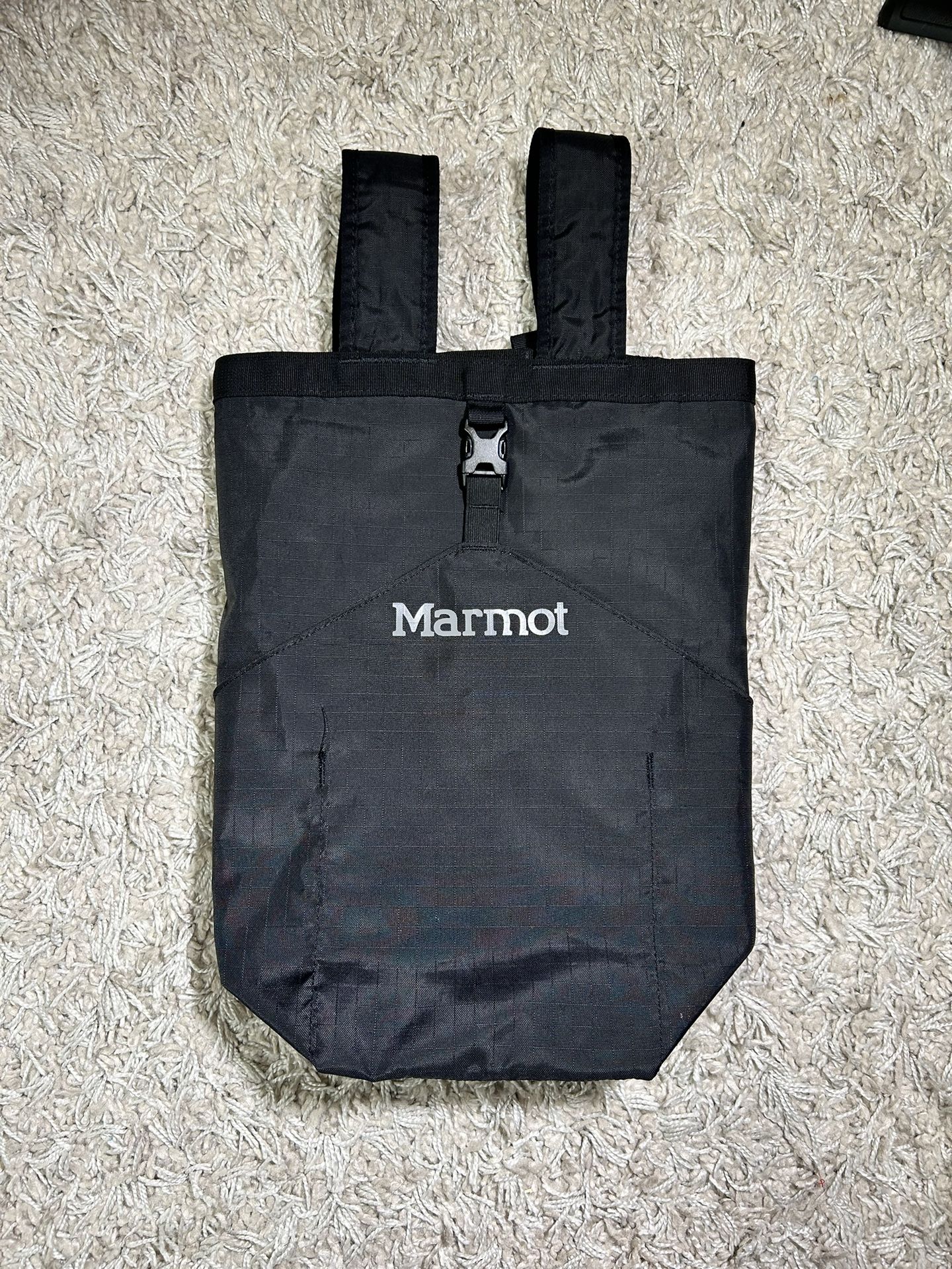 Black Marmot Urban Hauler small 14L daypack tote