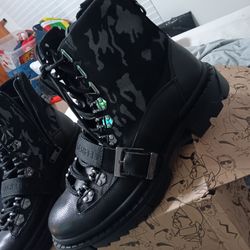 Brand-new mens 10.5 boots by " Karl Lagerfeld Paris "