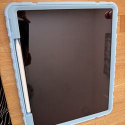 iPad Air 13”