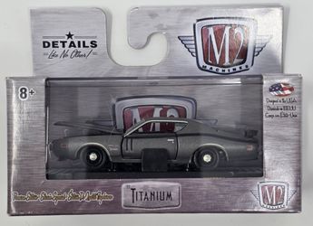 M2 Machines Titanium 1971 Dodge Charger R/T Hemi Walmart 1:64 Diecast Scale