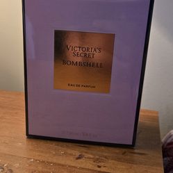 Victoria's Secret Bombshell 3.4oz