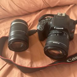 Canon SL3 Camera With Extra Lens