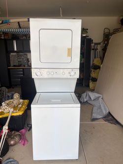 GE Stacked Washer Dryer Unit
