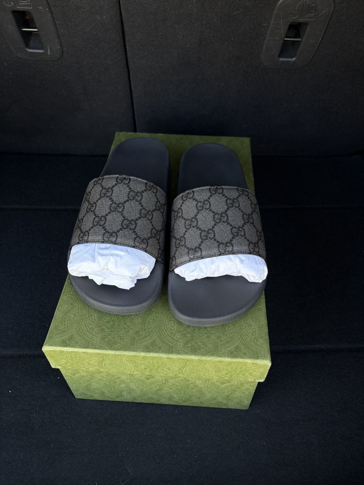 Gucci Slides Black
