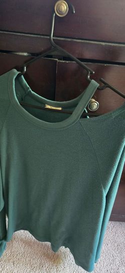 Buckle soft sweater