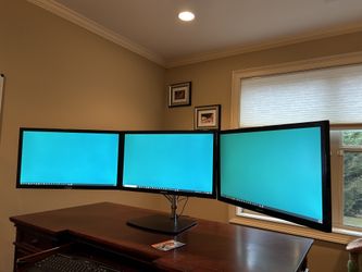 Triple Monitor Setup