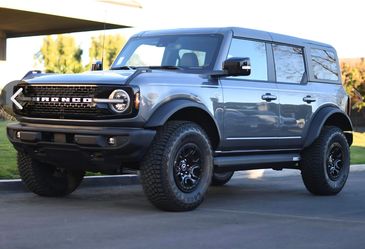Power Retractable Running Boards Ford Bronco
