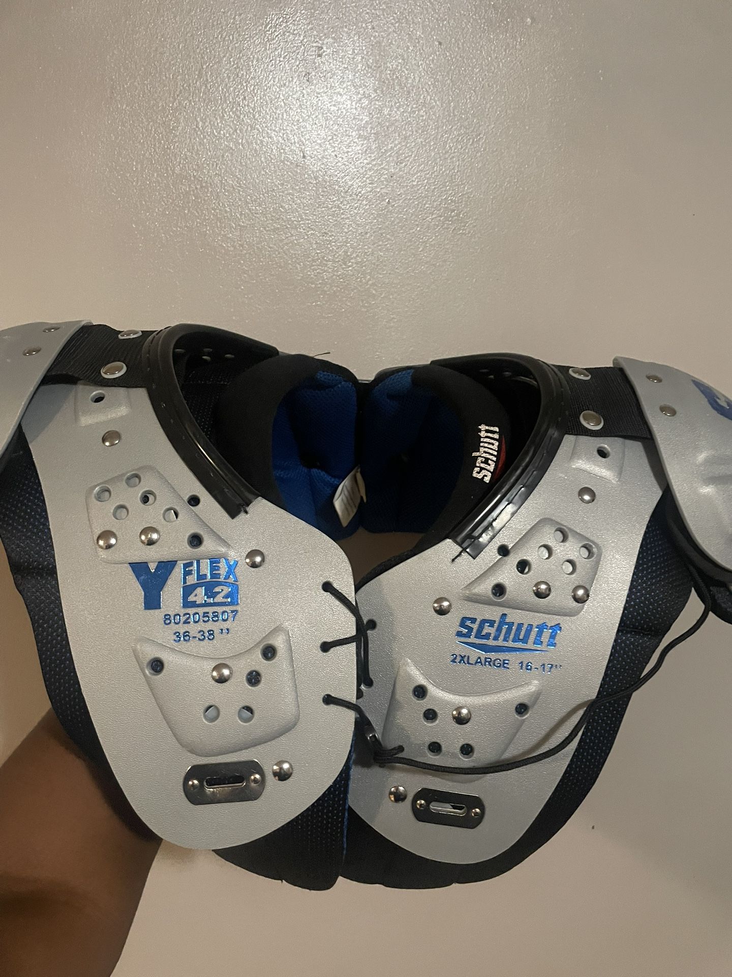 Football shoulder pads Schutt Y Flex  4.2