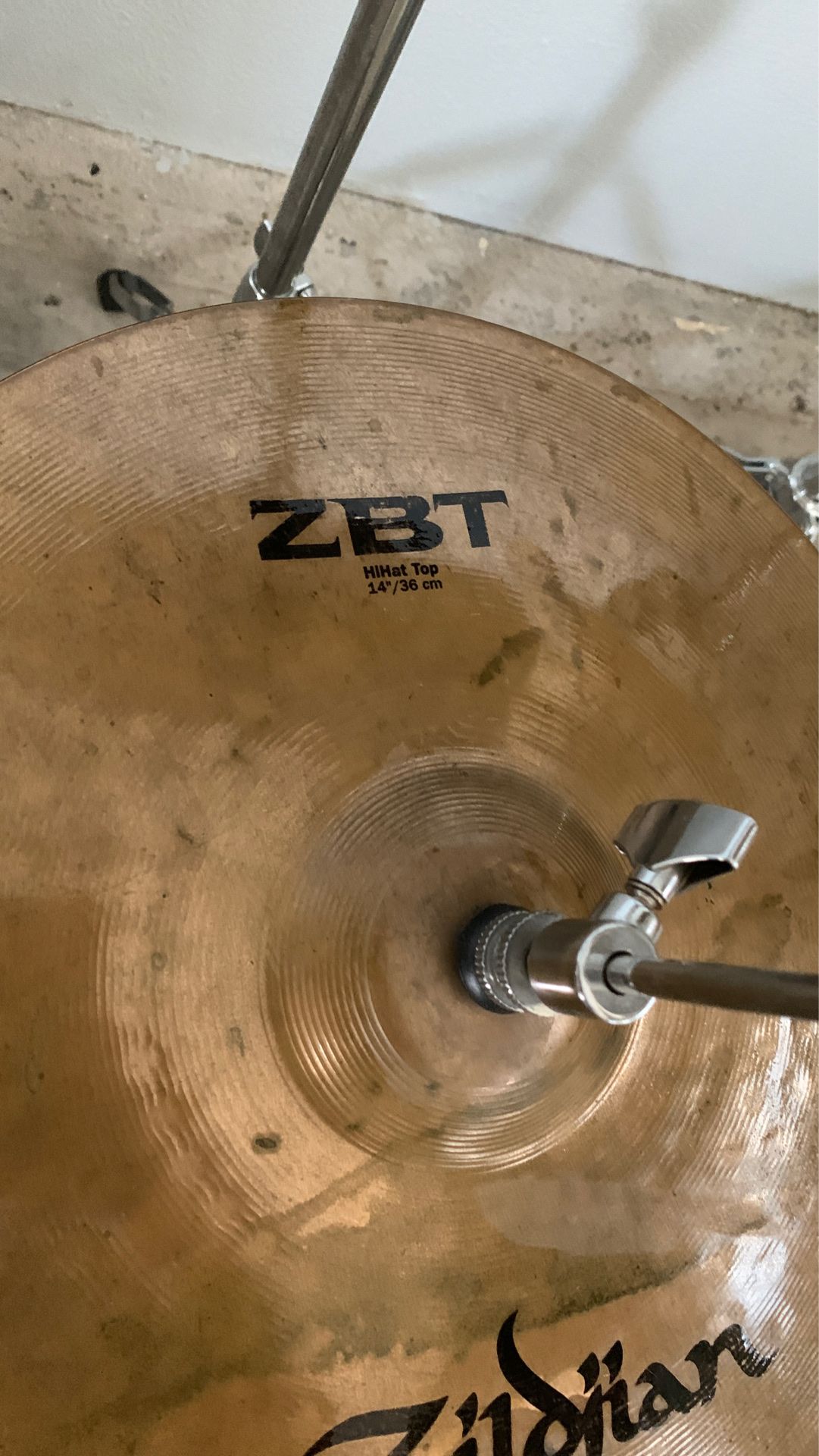 Classic Zildjian ZBT Cymbal Pack with Stands! 250 for Sale in Moreno