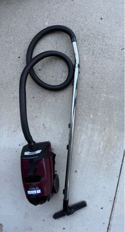 Dirt Devil Vacuum