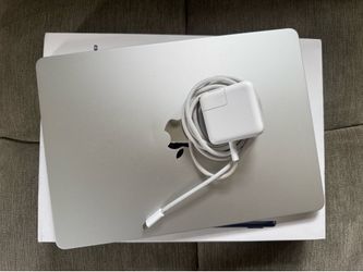 13” MacBook Air M2 8gb 256gb silver