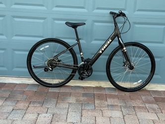 Trek verve1 S frame 700 wheels