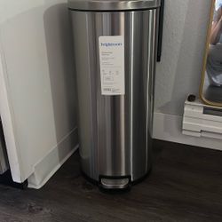 Trash Can 
