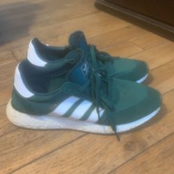 Adidas Iniki