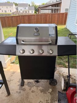 4 burner gas grill