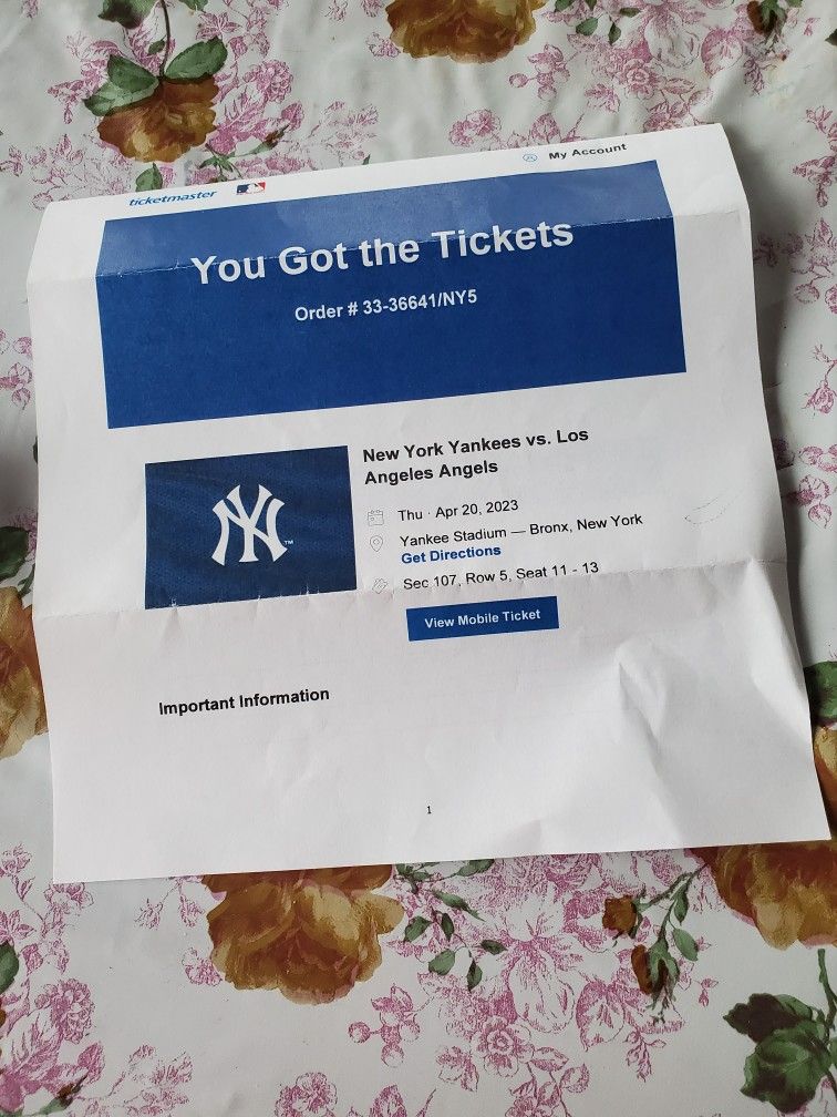 New York yankees Vs La Angels. 3 Tickets. See Picture