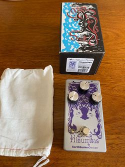 Earthquaker Hizumitas fuzz pedal