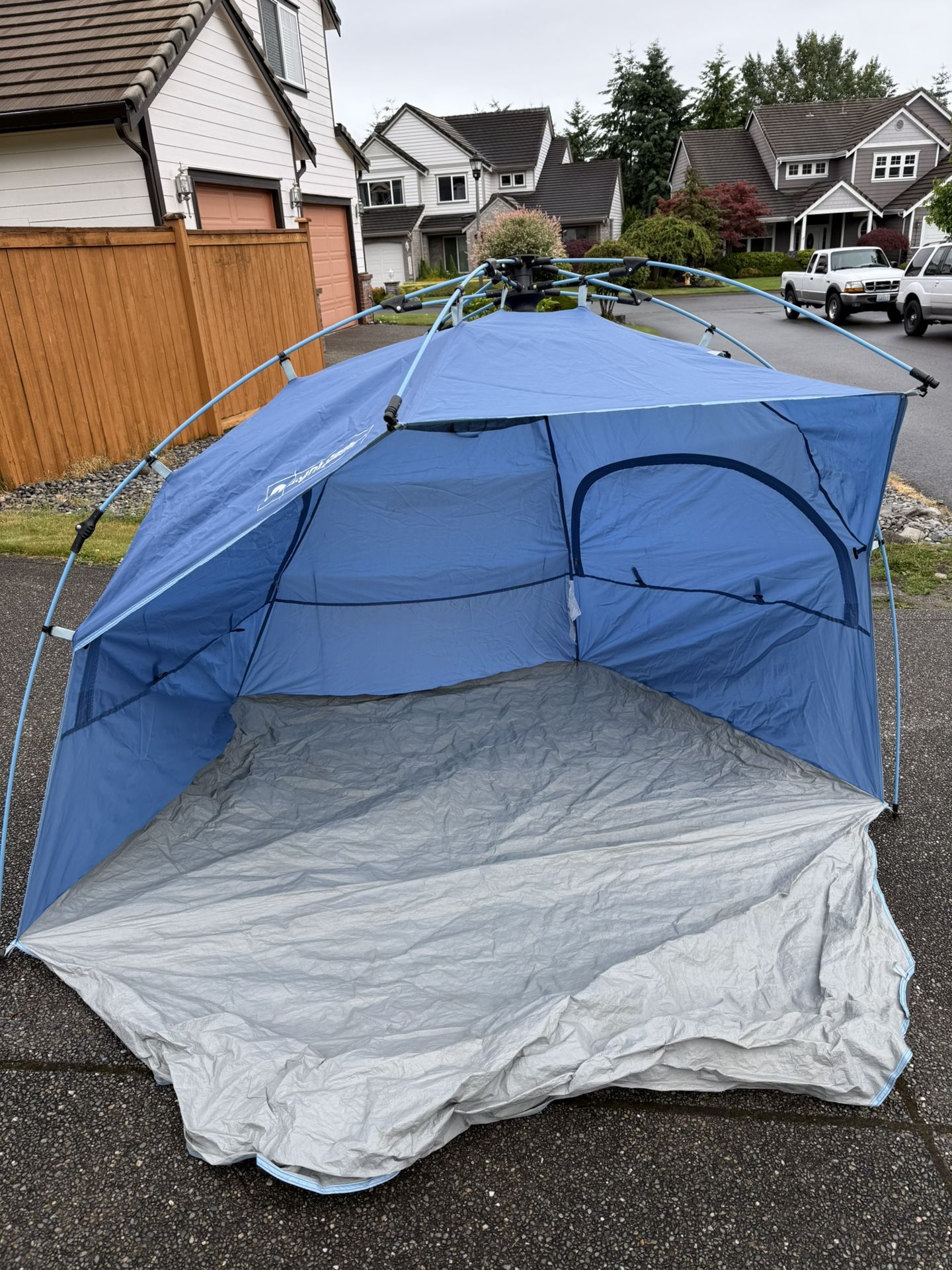 Used Outdoor Popup Sun Shade Tent