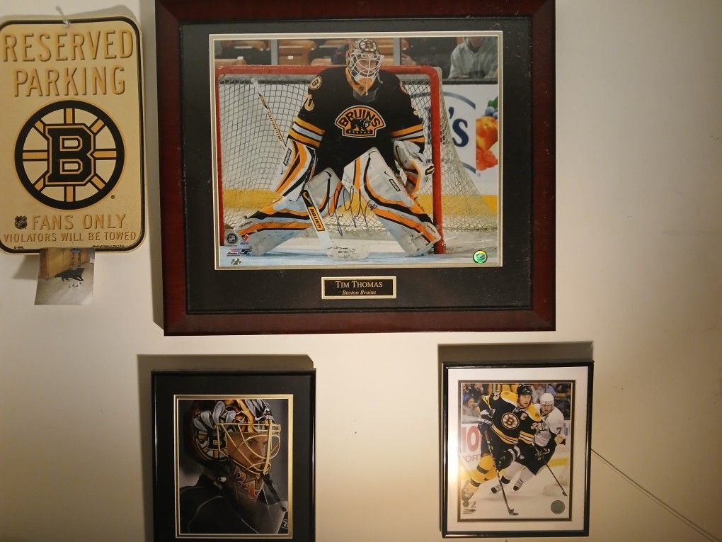 Autographed Tim THOMAS 'pre White Maski