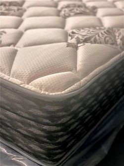🛏️ NEW King Mattresses Sealed In Plastic ! - Start at $175. 