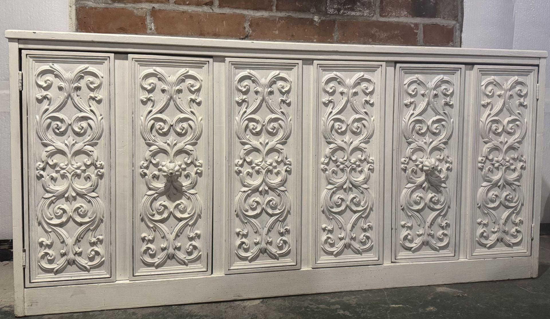 Sideboard