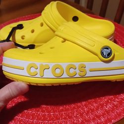 Crocs Size Youth 1 New