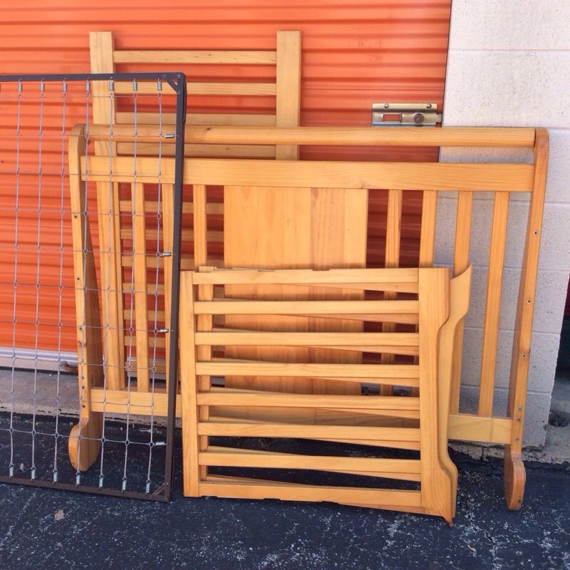 Oak sleigh convertible crib