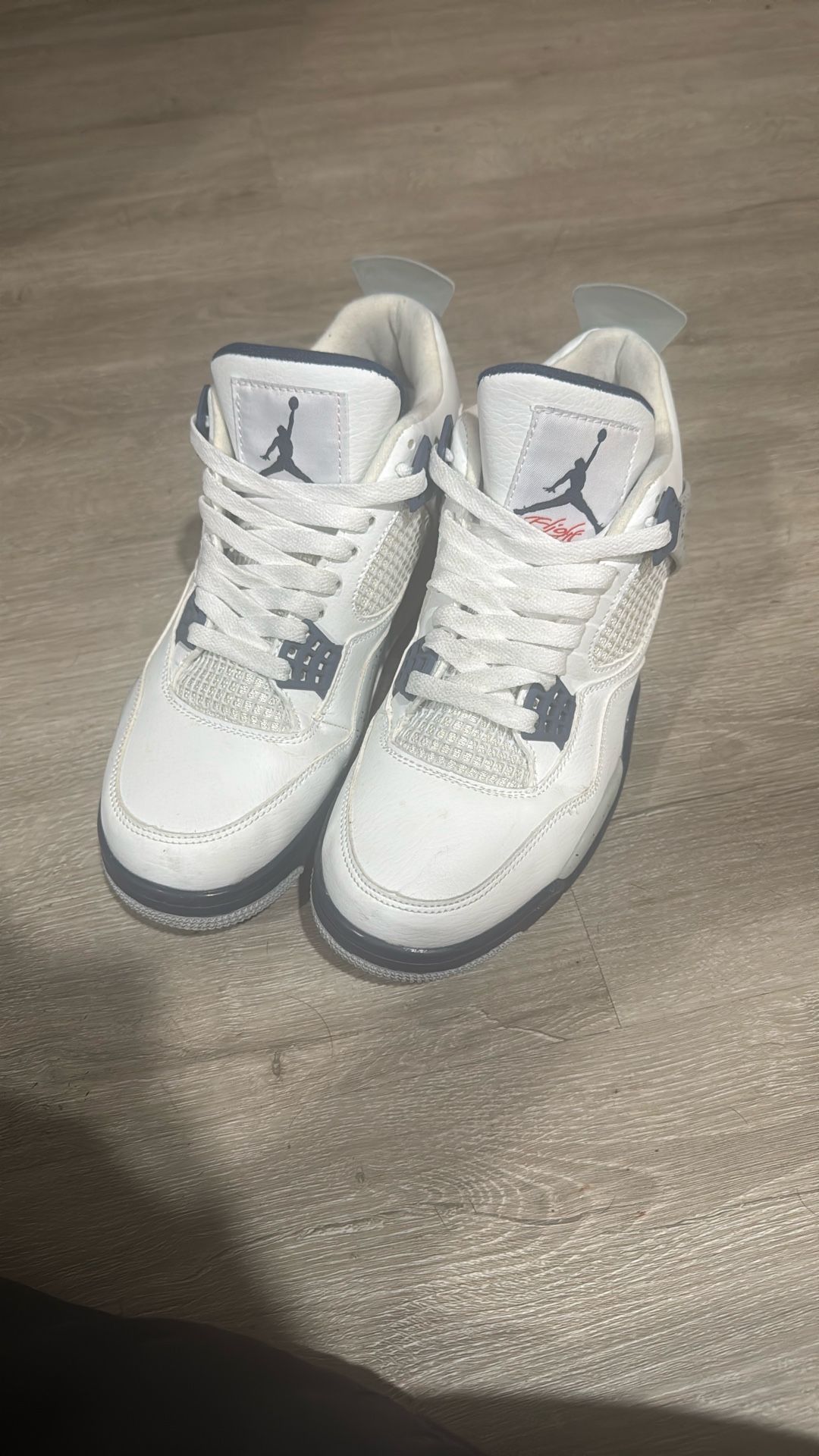 JORDAN 4 