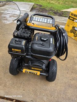Dewalt 4400psi Pressure Washer New $750 Price FIRM/ Nueva PRECIO FIRME $750