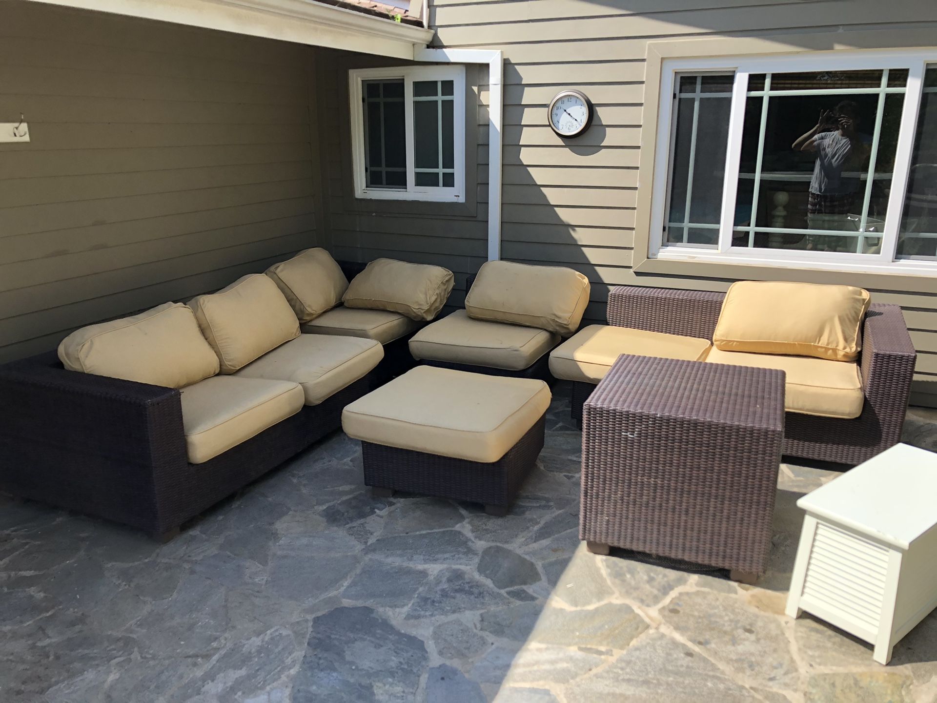 4-piece Wicker sectional outdoor/patio couch (SUNBRELLA) + leg rest & ottoman + cushions and cushion covers