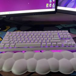 Logitech G713 Keyboard 