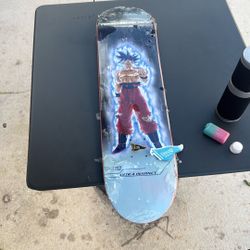 Limited Edition, Ultra Instinct Goku primitive, skate deck