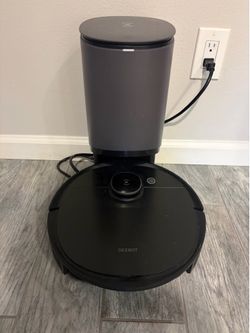 Deebot Ozmo T8 AIVI robot vacuum and mop