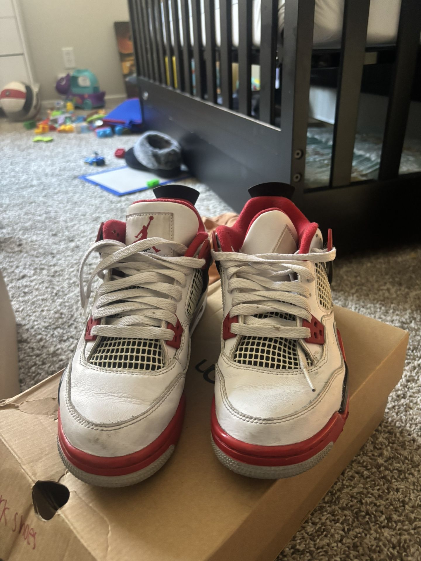 Jordan 4 Fire Red