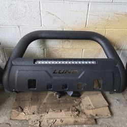 Lund Bull Bar With Led Light
