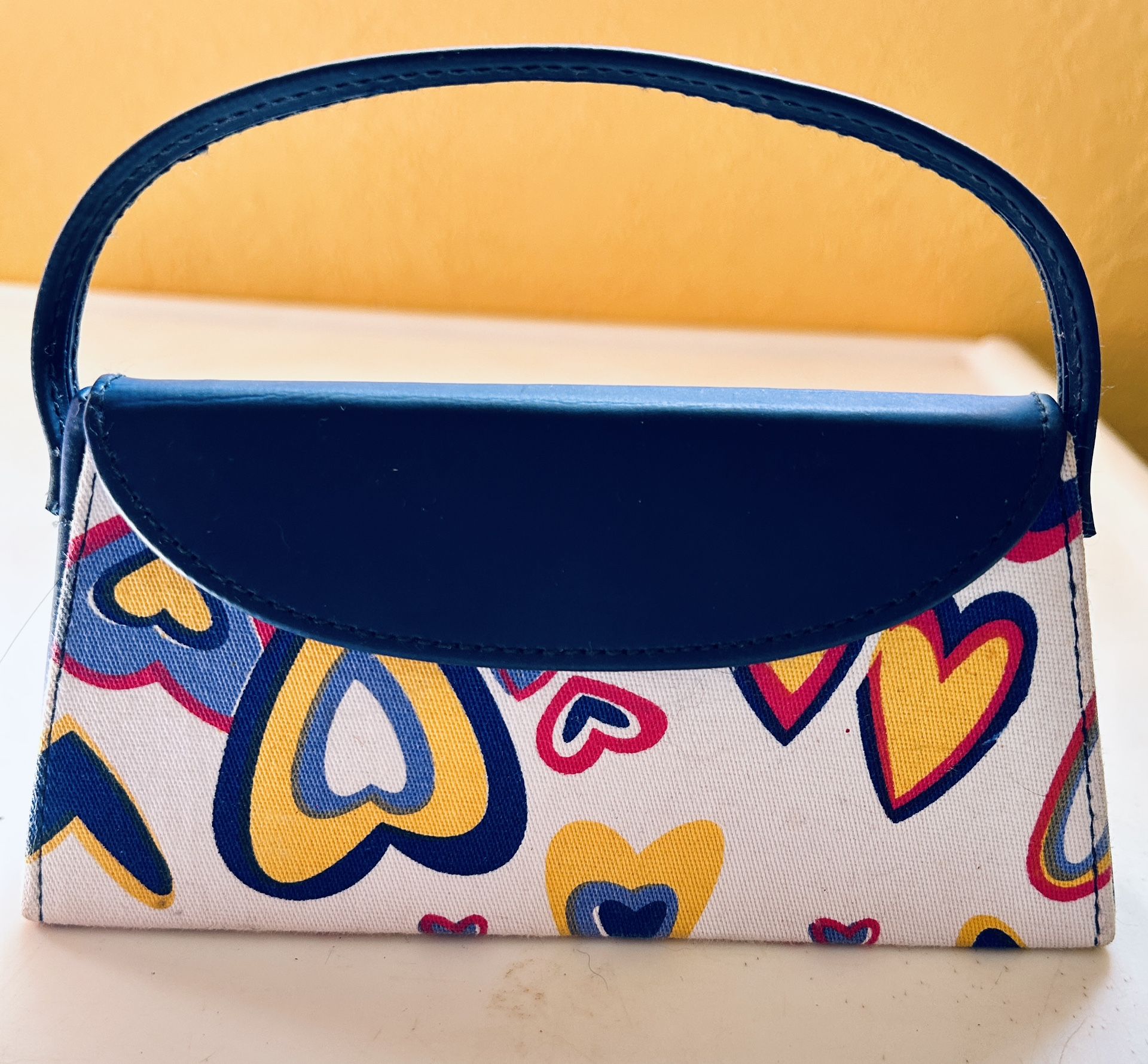Cute Heart Pattern Case for Glasses