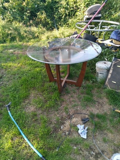 Beveled Glass Top Dining Table.